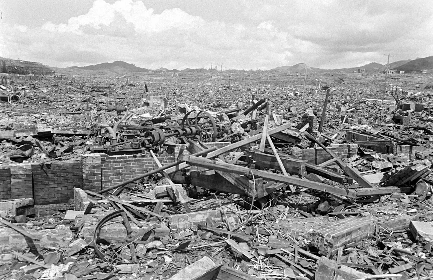The aftermath of the US atomic bomb explosions in Japan