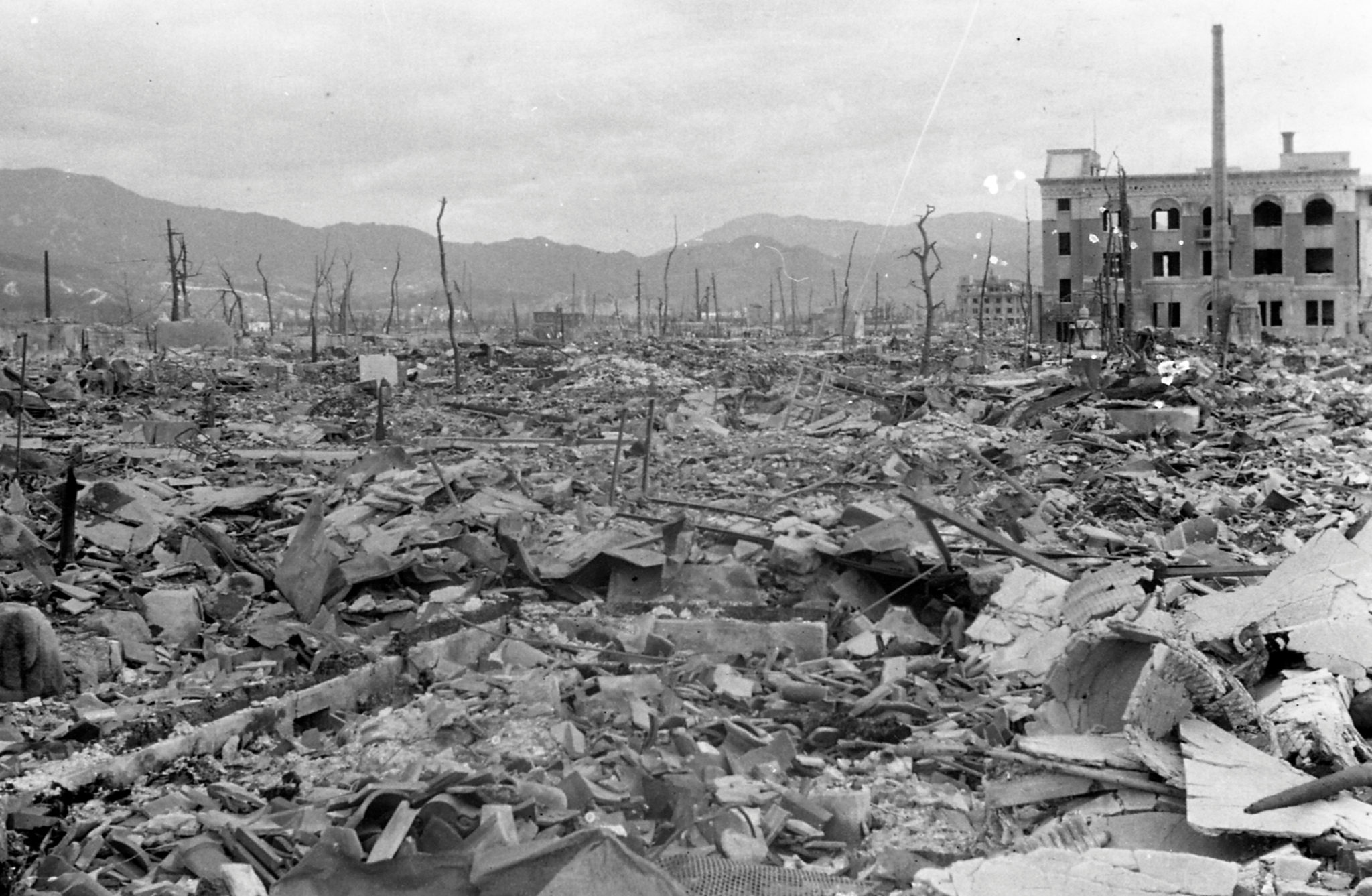 The aftermath of the US atomic bomb explosions in Japan