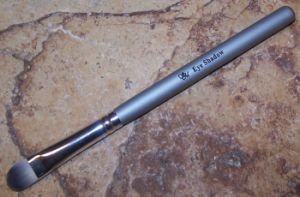 Eye shadow brush to apply mineral cosmetics in Saratov